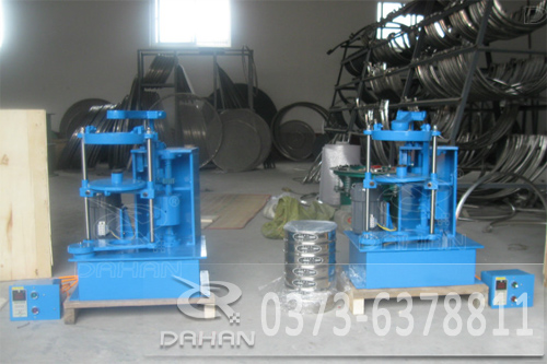 拍擊式標(biāo)準(zhǔn)振篩機(jī) 拍擊式標(biāo)準(zhǔn)振篩機(jī)